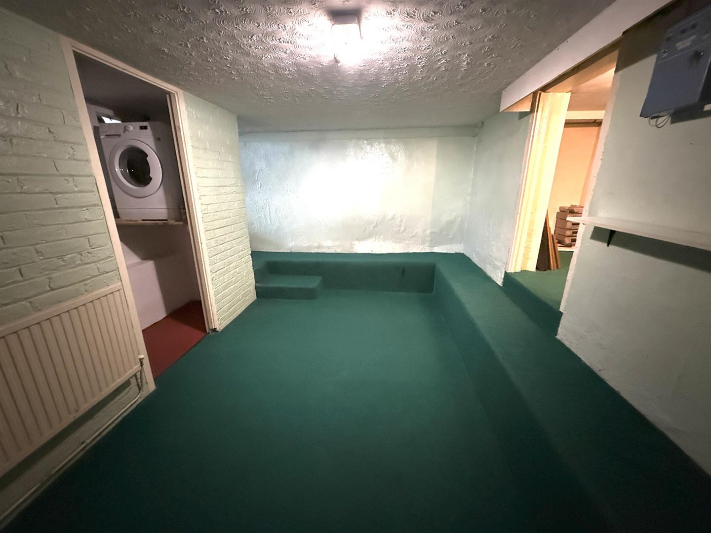 4 Bedroom House - Mid Terrace. Redoubt Road in Eastbourne,  22